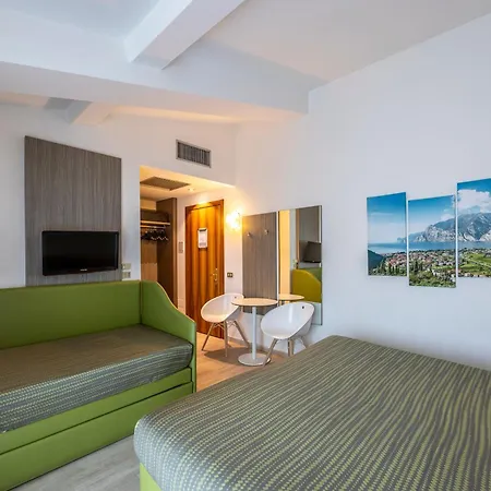 Ideal Hotel