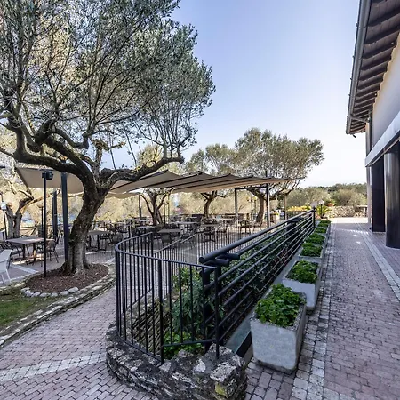 Ideal Hotel 4*