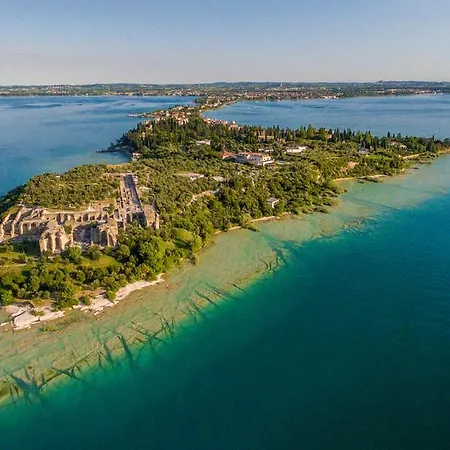 Ideal Hotel 4*