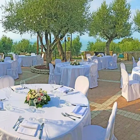 Ideal Ξενοδοχείο Σιρμιόνε