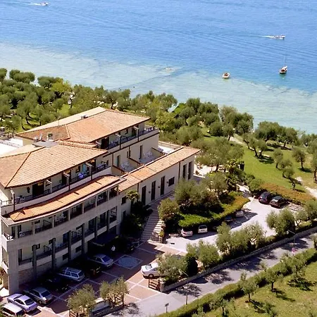 Ideal 4* Σιρμιόνε